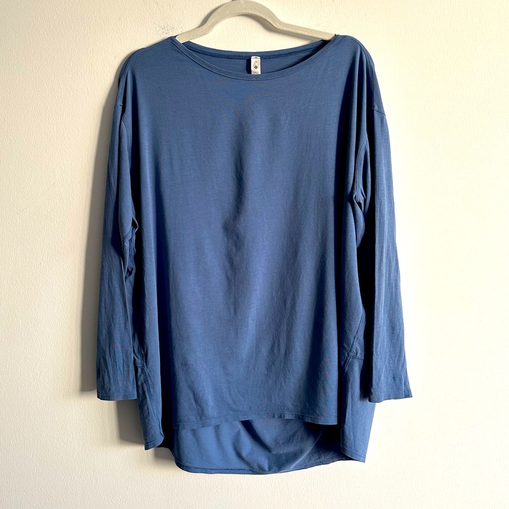Lululemon Back In Action Long Sleeve Shirt in Blue | Size 10 NWT